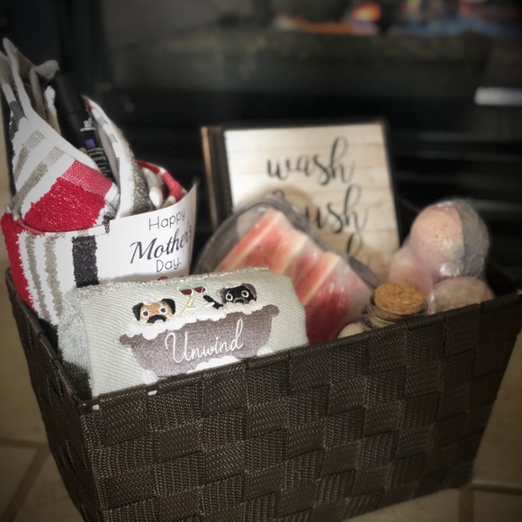 SOLD——Unwind— Essential Love Spell Spa Gift Set - Picture 8 of 8